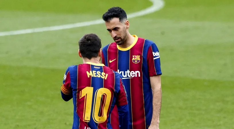 Leo Messi și Sergio Busquets și-au făcut intrarea într-un mare fel pe DRV PNK Stadium. Foștii jucători legendari ai Barcelonei au fost aplaudați la scenă deschisă