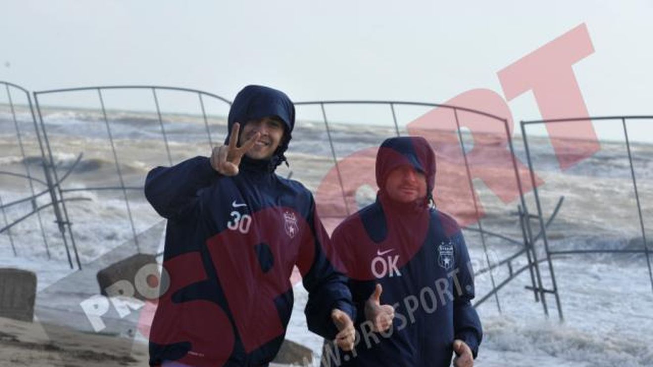 FOTO EXCLUSIV** Steliștii sunt O.K. în Antalya! Alergări pe fundal apocaliptic pe plaja din Turcia