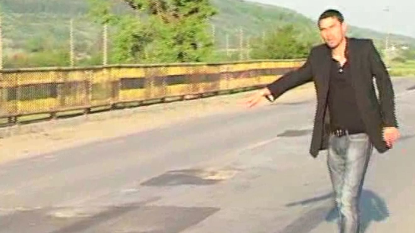 VIDEO Trică și alți 2 craioveni**, implicați într-un accident auto!