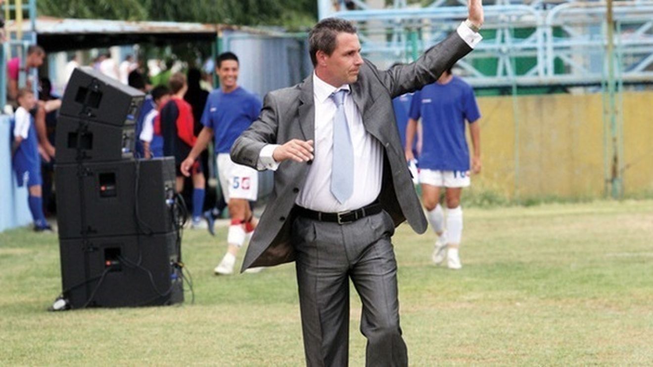 Șumudică: "Vorbesc zilnic cu Dinu Gheorghe! Toți îmi spun să revin la Rapid"