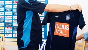 Popa: "6-7 jucători ar putea pleca odată cu mine"