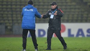 Un nou război psihologic în Liga 1!? Șumudică: "Steaua va lua titlul. Așa simt eu!" Răspunsul tranșant al lui Reghecampf: "Nu păcălește pe nimeni"