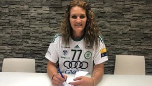 Crina Pintea a recunoscut că a fost contactată de CSM București: "Am discutat despre revenirea mea în țară"