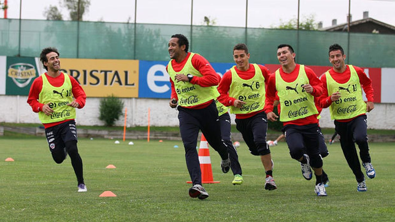 Cinci jucători chilieni au venit la antrenament beți!** Printre ei, doi jucători din Serie A