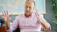 EXTRA Dan Șucu, lovitură imobiliară de proporții în „inima” Bucureștiului. Poate construi blocuri de zeci de milioane de euro pe 15.000 de mp aproape de stadionul Dinamo