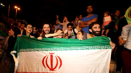 Jucătorii din naționala Iranului nu au voie să își facă selfie-uri cu fanele