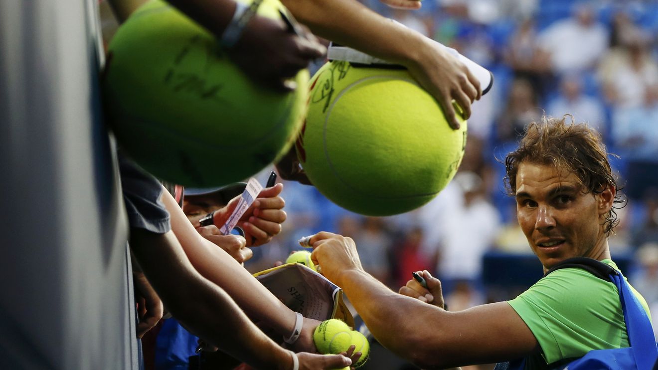 Dezvăluiri incredibile din vestiarul jucătorilor de tenis: "Știți câți litri de Cola bea Nadal într-o zi?" Cine este tenismenul celebru care fuma înaintea meciurilor