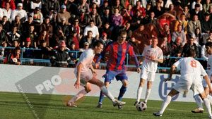 Steaua s-a chinuit în fața unei echipe cu 8 jucători!** "Înscrie mai greu, este o problemă mai veche la Steaua"