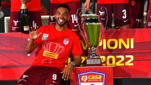 Gigi Becali a dat lovitura de grație rivalelor din Superliga: Billel Omrani a semnat cu FCSB! Anunțul făcut în direct de patronul roș-albaștrilor: „E formalitate! Cred că e gata la ora asta”