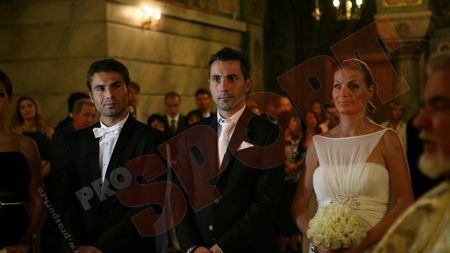 FOTO** Adrian Neaga s-a cununat religios: "Sper să urmeze și un al treilea copil!"
