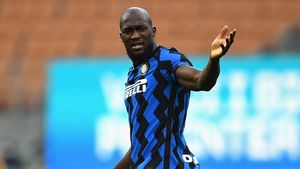 Manchester United a pornit războiul cu Internazionale Milano pentru banii din transferul lui Romelu Lukaku! Italienii nu au plătit o rată și sunt obligați să achite 48 de milioane de euro sau să cedeze o vedetă englezilor