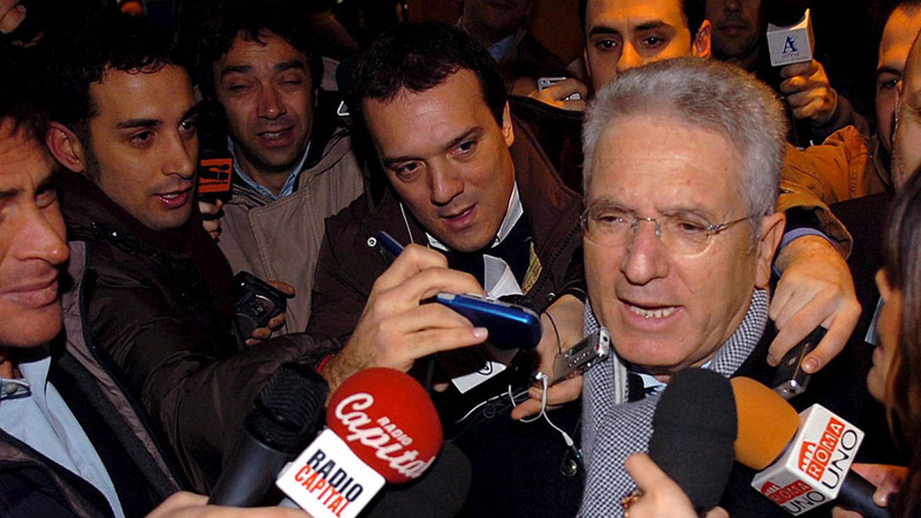 Italienii vor să-și facă închisori în stadioane!