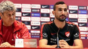 Mircea Lucescu, dorit de un club important din Turcia! "Il Luce", chemat să "trezească" una dintre echipele de tradiție