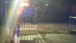 VIDEO | Imagini dramatice din timpul tragediei din Leicester! Omul care a încercat să-i salveze pe cei captivi în elicopterul prăbușit: detaliul care a împiedicat operațiunea de salvare
