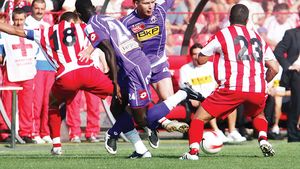 A antrenat cele două mari rivale ale Vestului:** "La Timișoara eram violet, la Arad eram roșu"