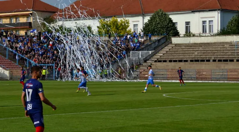 C-așa-i în fotbal! Florin Maxim și Florin Fărcaş, discursuri diferite după CA Oradea – CS Hunedoara. Antrenorii privesc returul semifinalei barajului pentru Liga 2 din unghiuri diferite, dar cu încredere