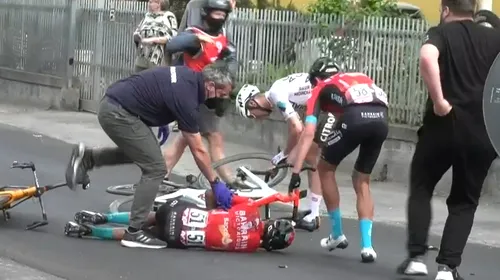 Mikel Landa, accidentare horror! Starul din Giro 2021 a ajuns de urgență la spital. Caleb Ewan, victorie în etapa a cincea | VIDEO