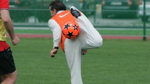 Abilitățile lui Gigi Becali: "S-ar descurca de minune la bârnă!"