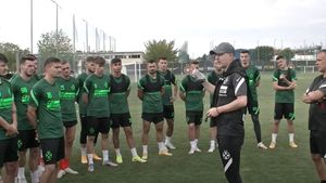 Cum a reușit să salveze Edi Iordănescu doi jucători dați afară de Gigi Becali de la FCSB: „I-am întors!” Care au fost fotbaliștii ajutați de antrenor | EXCLUSIV