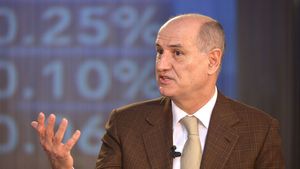 Copos a prins curaj: "Rapid va solicita FRF să joace în Liga I, cazul e similar cu cel al celor de la U Cluj"