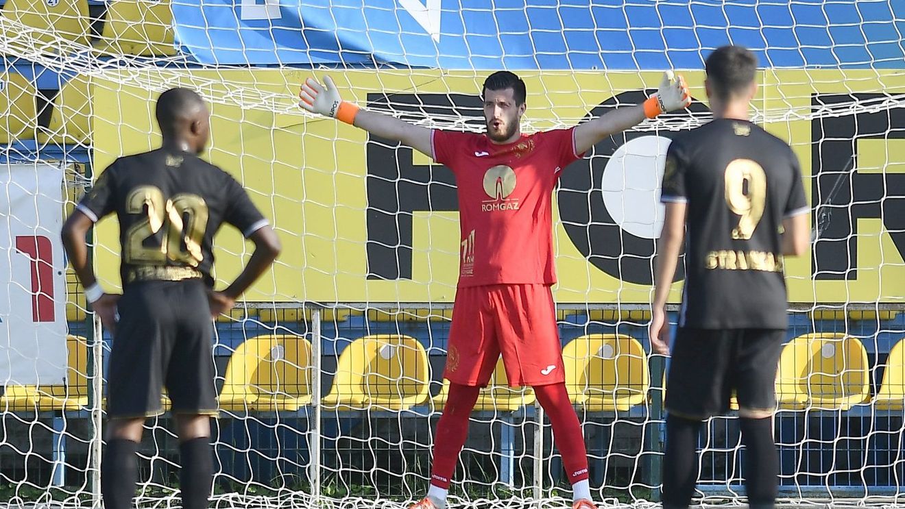 Portarul care s-a cerut rezervă! Răzvan Pleșca: „Eu am insistat pentru transferul lui! A fost subapreciat la Viitorul”