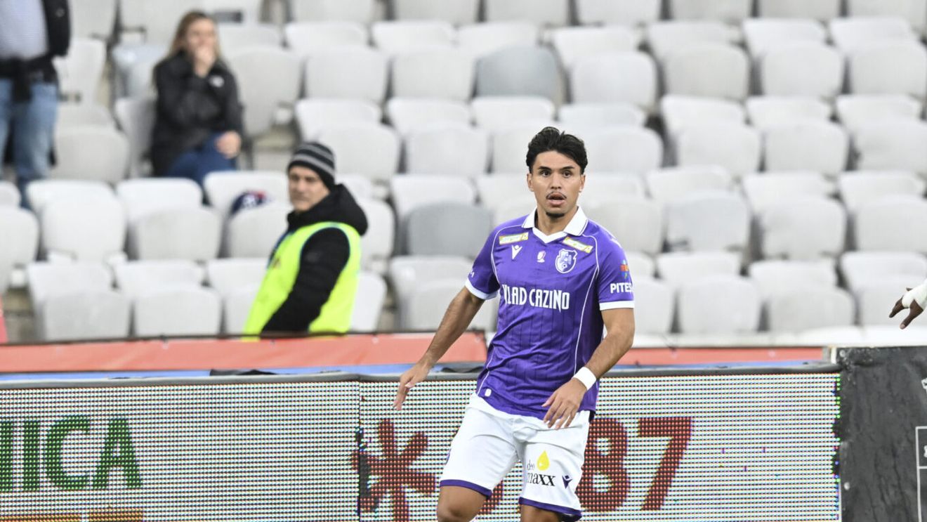 Corvinul - FC Argeș Live Text Online în etapa 14 din Superliga, ora 16:00. Echipele probabile. Oaspeții nu au mai câștigat în campionat de pe 9 august