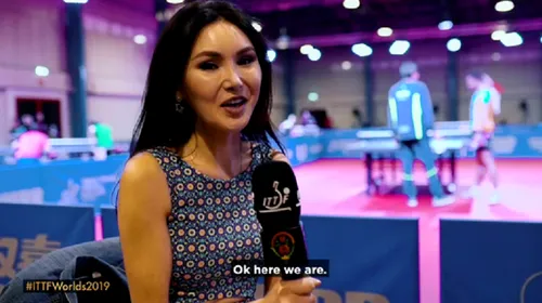 Ea e frumoasa care întoarce toate privirile la Mondialul de tenis de masă din Budapesta | VIDEO