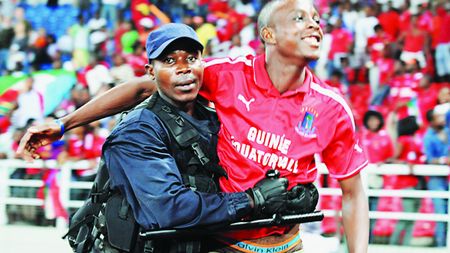 Premieră incredibilă!** 13 "mercenari" au reușit una dintre marile surprize din istoria Africii