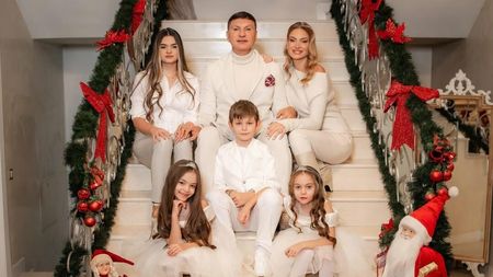 Cristi Borcea, ce apariție de Crăciun. Intervențiile estetice l-au transformat complet pe milionar, care caută mereu tinerețea fără bătrânețe