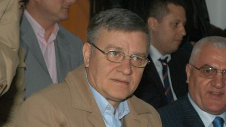 Mircea Sandu a reacționat după ce Răzvan Burleanu a fost reales preşedinte FRF: „Vrea să mă depăşească la mandate! Era mai bine cu Gică Popescu”