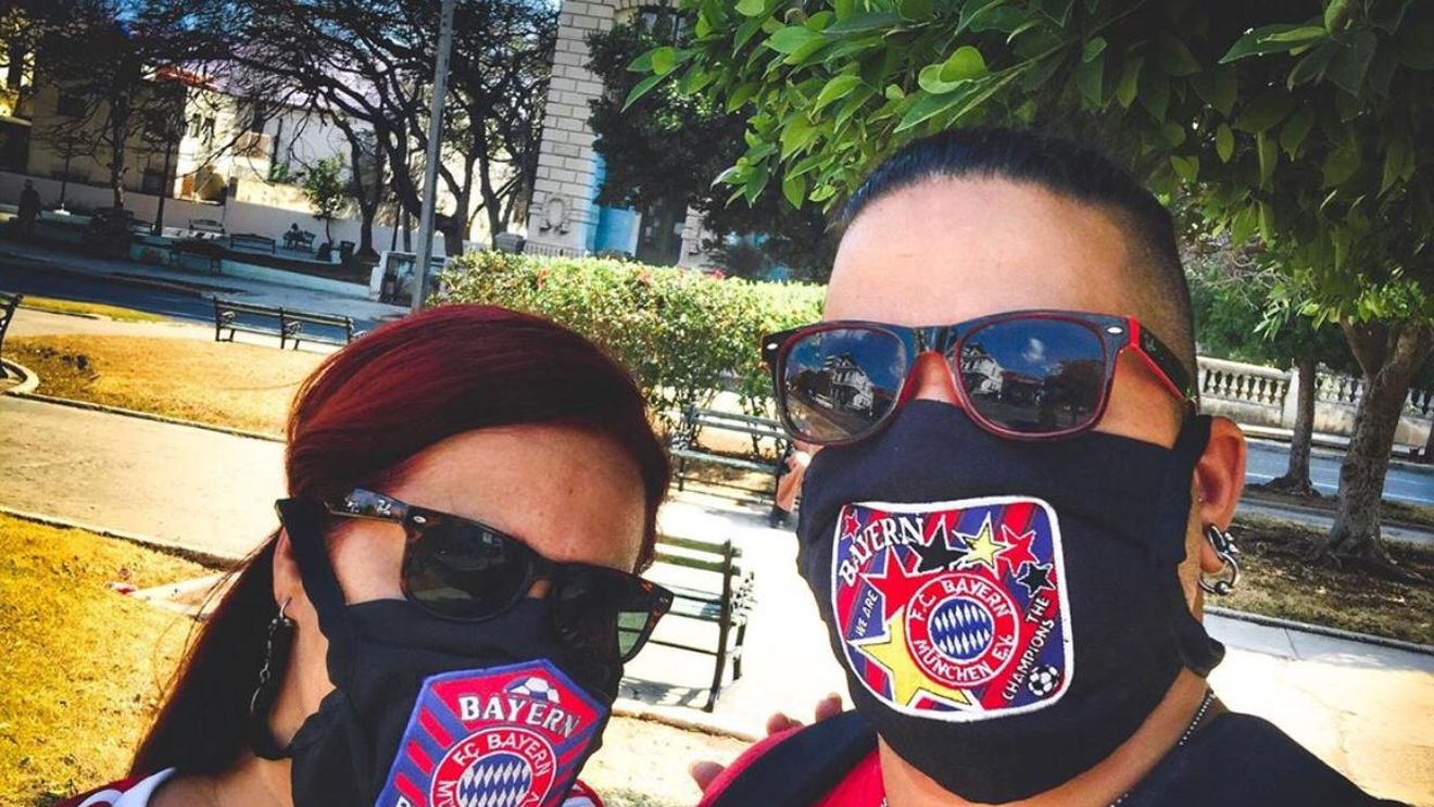 Care sunt cluburile europene care au început comercializarea măștilor de protecție cu însemnele clubului și cât costă ele