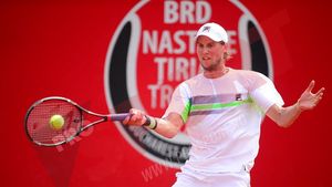 Seppi, primul cap de serie eliminat la BRD Năstase-Țiriac Trophy. Gălăgiosul Berlocq a revenit în forță după întreruperea cauzată de ploaie | FOTO