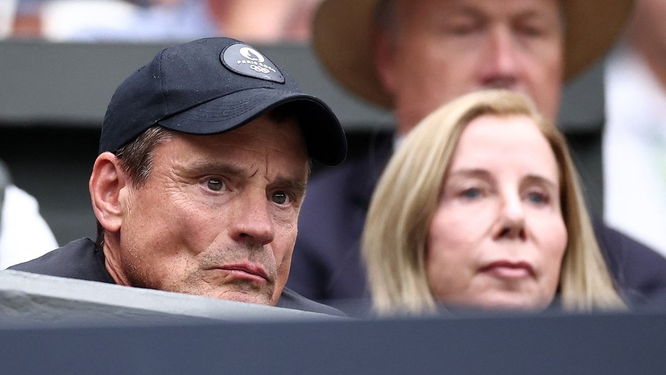 Magnatul cu o avere de peste 1.500.000.000 de dolari n-a mai ținut cont de reguli și a dansat cu fiica lui, direct pe teren, după ce a câștigat titlul WTA