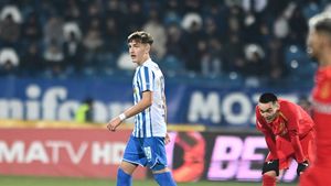 Vlad Ilie, puștiul minune al lui Poli Iași, a debutat în prima ligă la doar 15 ani: „A fost de departe cel mai fericit moment din viața mea”. INTERVIU