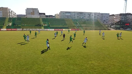 CS Mioveni i-a umilit echipa lui Bobi Verdeș!** Meciului s-a transformat într-un joc de curtea școlii. Doar în ultimele nouă minute s-au dau cinci goluri