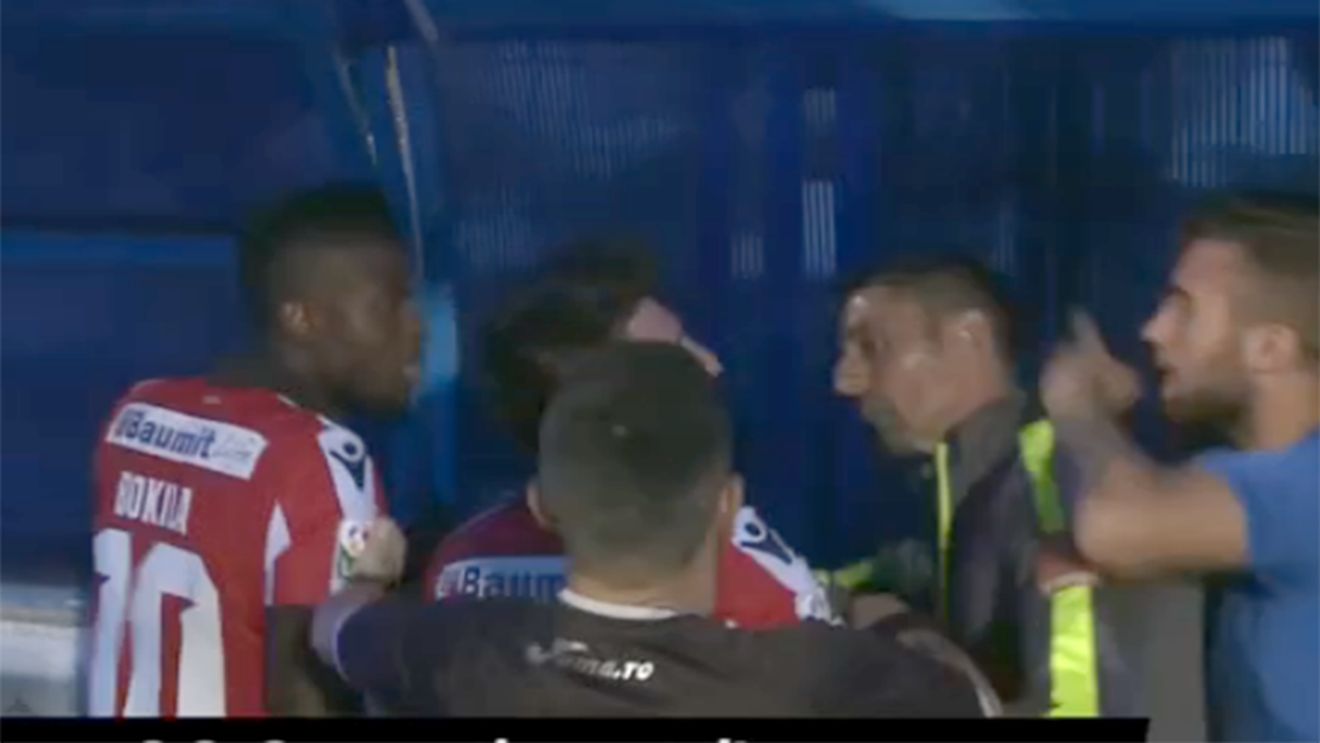Scandal uriaș după CS U Craiova - Dinamo . Jucătorii și oficialii celor două echipe au fost aproape de bătaie după un gest provocator al lui Bokila
