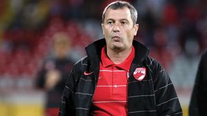 Rețeta succesului în Groapă: "Dacă joacă bine, le dau eu un pahar de whisky jucătorilor"