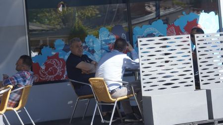 Victor Becali a trecut la „regimul” de vară și pregătește noile lovituri! Agentul de jucători, într-o formă de invidiat | VIDEO & FOTO EXCLUSIV