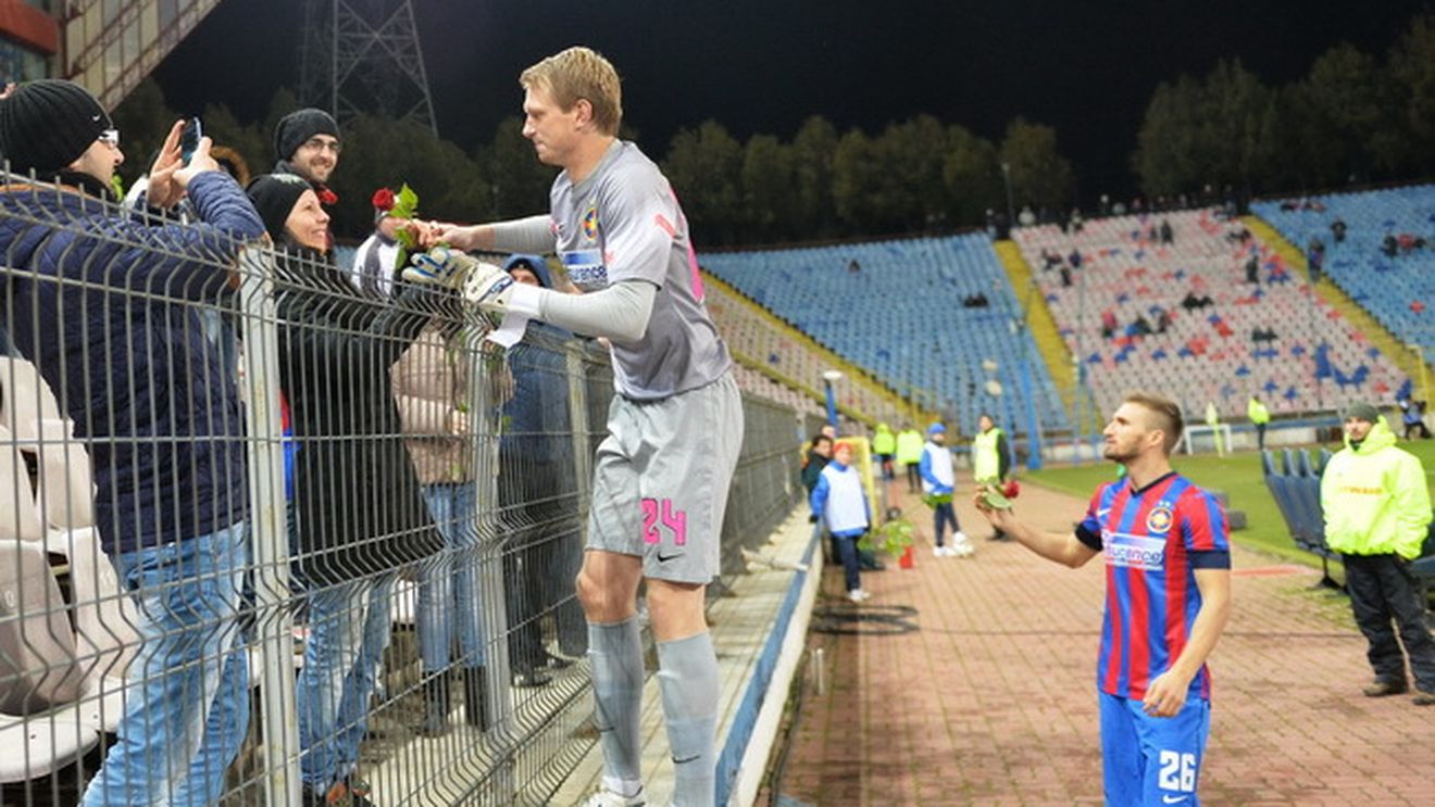 FOTO | Gest frumos făcut de jucătorii Stelei înainte de meciul cu CFR, cu ocazia zilei de 8 martie