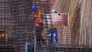 Celebrul milionar știe ce se va întâmpla cu imobiliarele din România în 2026 dacă se termină războiul din Ucraina: „Niciun apartament din București sub 3.000 de euro/mp”