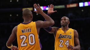 "Efectul" Kobe pe Twitter! "Antisocialul a devenit social!"** Bryant și-a făcut cont pe Twitter și are deja peste 400.000 de abonați!