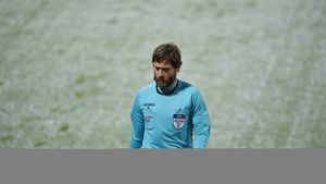 A fost la un pas de moarte! Cel mai dificil moment din viața lui Alexandru Tudor: "Dacă m-ar fi operat, aș fi avut ambele picioare amputate. Medicii au lăsat gloanțele acolo timp de 12 zile"