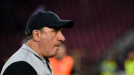 Gică Hagi revoluționează totul la Farul Constanța și a stabilit un obiectiv incredibil: vrea să câștige Liga Campionilor! Planul „Regelui” pentru noua echipă include transferuri de senzație și i-a transmis strategia lui Adrian Ilie