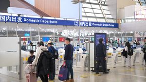 Le-au furat ceasuri de peste 1.000.000 de dolari din bagaje, la aeroport. „Nenorociții ăia de la control”