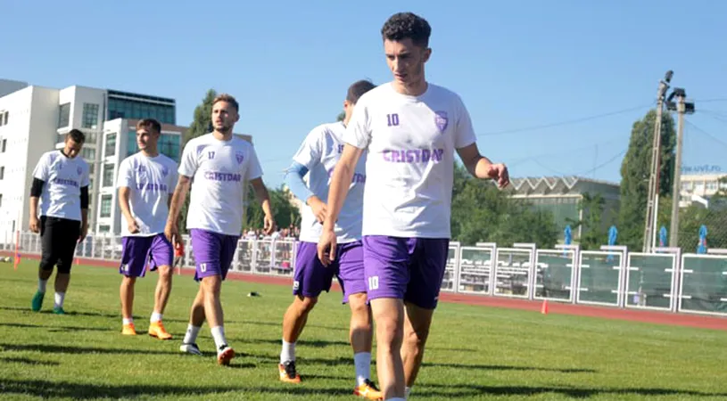 ASU Politehnica a plecat în cantonament cu 24 de jucători.** Trei noi transferuri pentru echipa lui Cosmin Petruescu