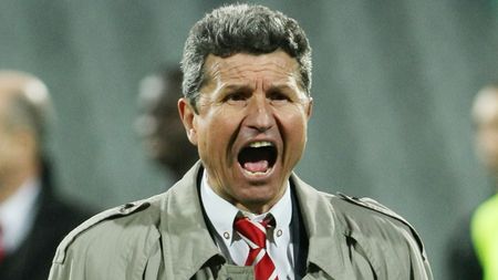 Care credeți că sunt motivele plecării lui Mulțescu?