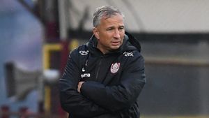 Dan Petrescu, în extaz după calificarea în grupele Europa League. „Vreau echipe din Anglia și Italia! Să facem istorie!”