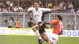 "Pur și simplu asta era imaginea lor despre noi". Peripețiile lui Daniel Pancu în străinătate: "Aveți apă caldă și Coca-Cola în România?"