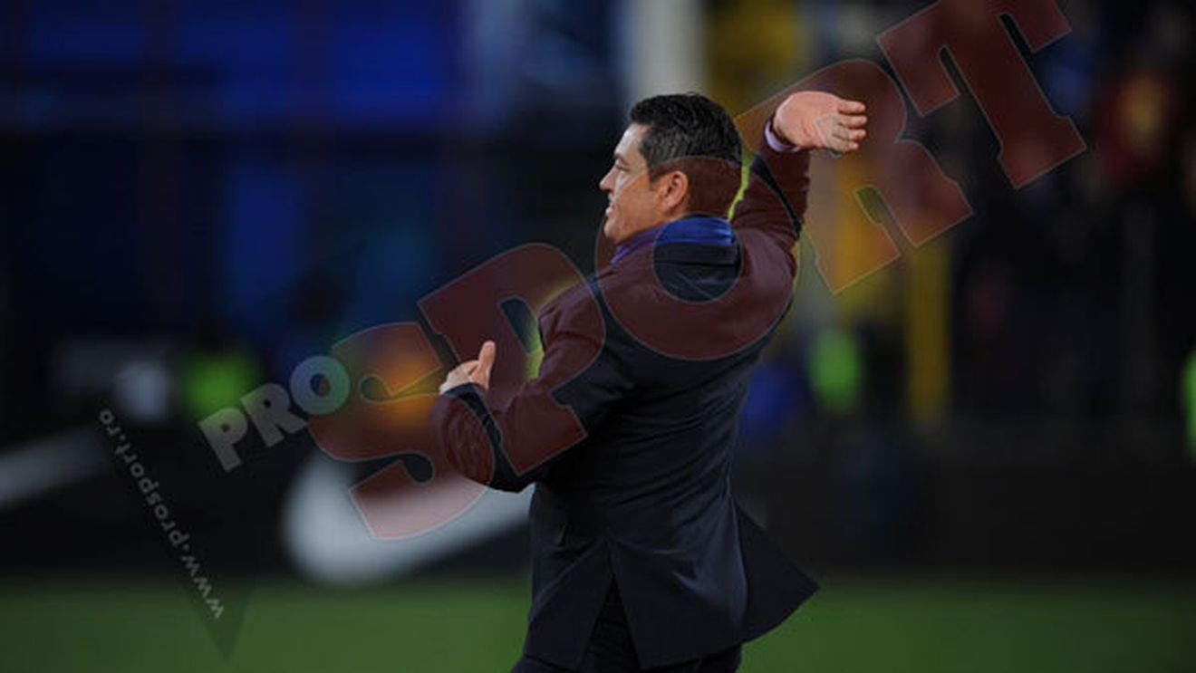 Stan se disculpă: **"Jucătorii nu sunt obișnuiți cu ritmul impus de mine! E nevoie de timp"