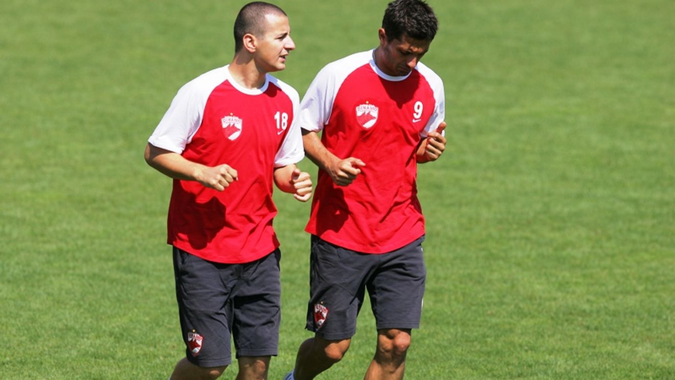 "Cu Zicu și Niculescu în teren Dinamo e favorită la titlu!"